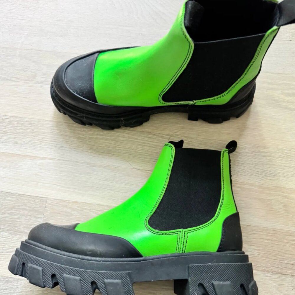 Ganni Low Chelsea Boots Flash Green EU 40  BRAND NEW NEVER WORN - Picture 2 of 6